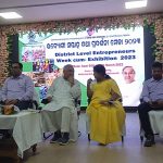ସ୍ବାମୀକୁ ରୋଗଶଯ୍ୟାରେ ଛାଡି ପ୍ରେମିକ ପାଖରେ ଅୟସ କରୁଛି ସ୍ବାମୀଛଡା ପ୍ରେମିକା