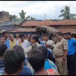 ଅଟୋକୁ ଧକ୍କା ଦେଲା କାର । ସେପଟେ କାର ସହ ଧକ୍କା ହେଲା ବାଇକ ।