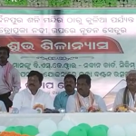 ତିଳ ତିଳ ହୋଇ ମରୁଛି ପୁଅ; ବାପା ସମ୍ଭାଳୁଛି କୋହ…